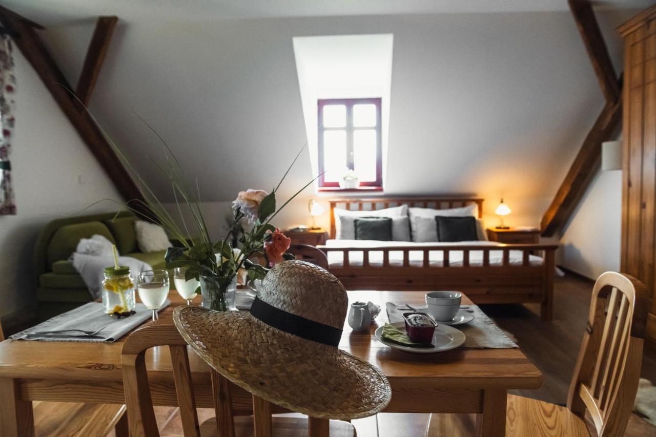 Penzion Apartmany Hetlin Cerniny ภายนอก รูปภาพ